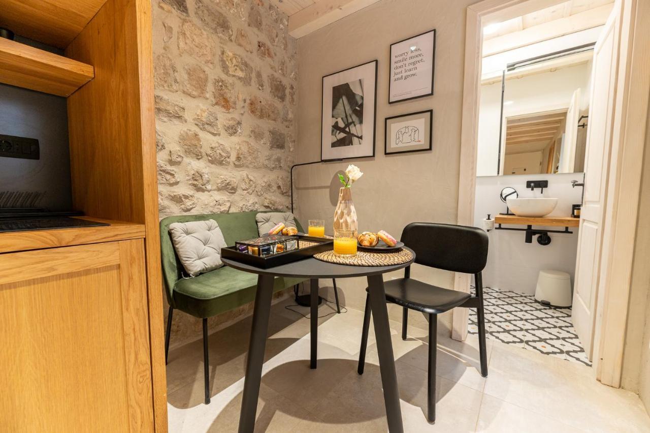 Superior 1 Bedroom Apartment Gabriela Next To Buza Beach Dubrovnik Buitenkant foto
